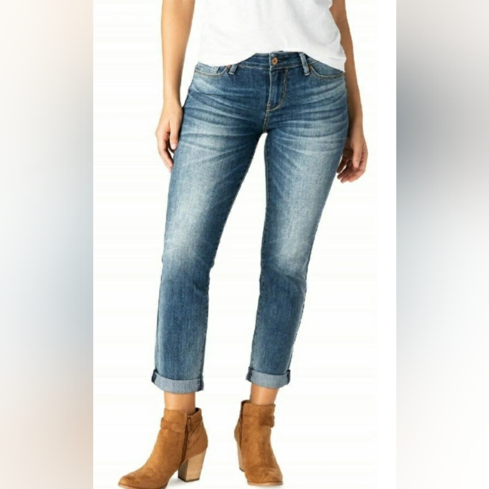 (SOLD) Signature by Levi Strauss Modern Slim Cuffed Jeans